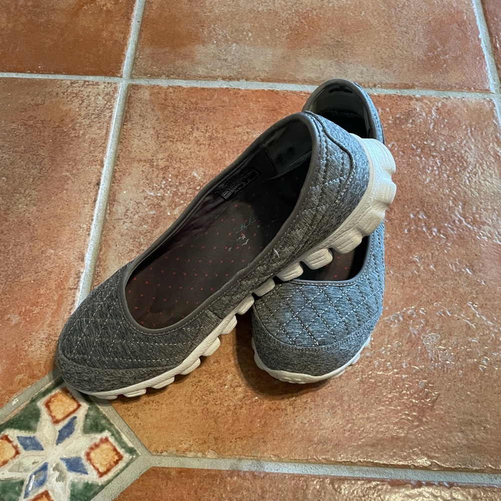 Ladies Skechers